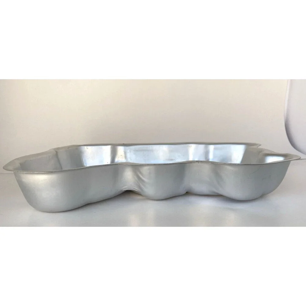 Disney 1996 101 Dalmations Puppy Dog Wilton Cake Pan Baking Mold 2105-3250